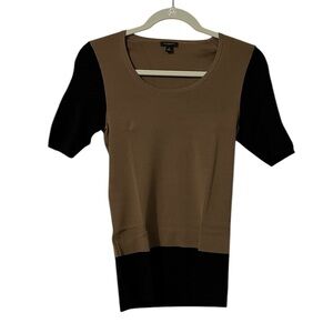 Ann Taylor Short Sleeves Top